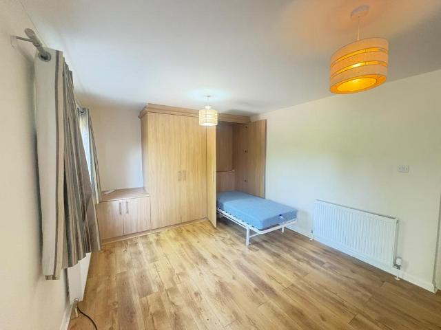 Buxton Road, Stockport SK2 Studio to rent £650 pcm £150 pw