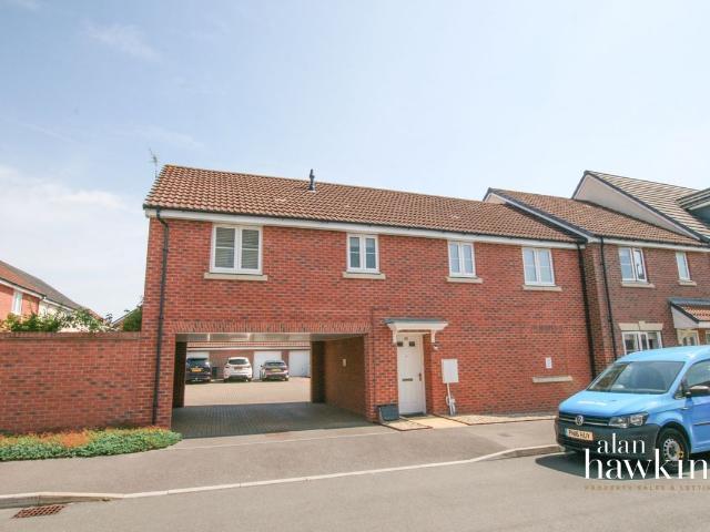Buxton Way, Royal Wootton Bassett, Wiltshire SN4, 2 bed semi detached house to rent, £1,200 pcm | PrimeLocation