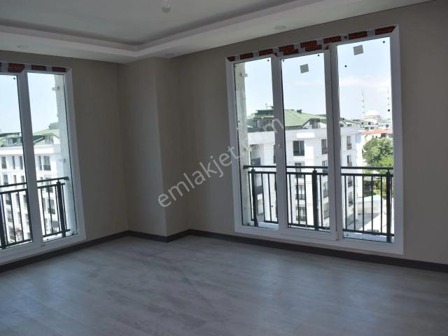 Büyükçekmece Atatürk Mah Butik Sitede Ultra Lüks 4+1 Kiralık Dubleks