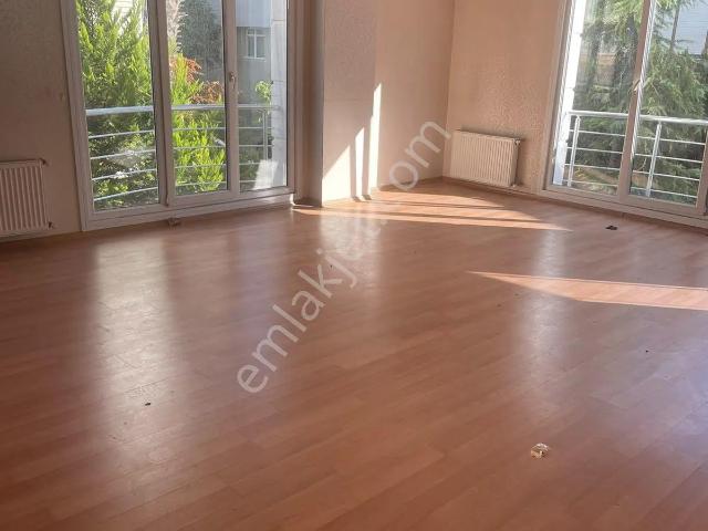 Büyükçekmece Atatürk Mah Lüx Havuzlu Site 3+1 Acil Satılık Daire