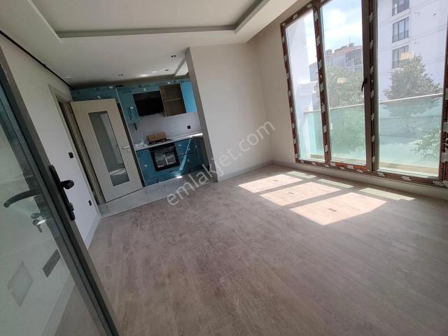 Büyükçekmece Atatürk Mah. Sahil Denize Okullar Yakını 2+1 Açık Mutfaklı Kiralık Daire