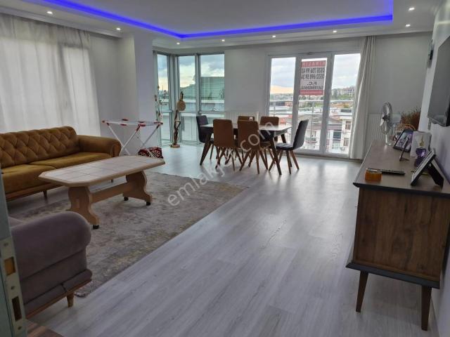 Büyükçekmece Atatürk Mah Yeni Binada Lüks Sitede 3+1 Kiralık Daire