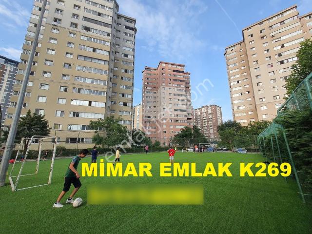 Büyükçekmece Beykent Merkezde Kiralık Daire 3+1=140m2 Boş