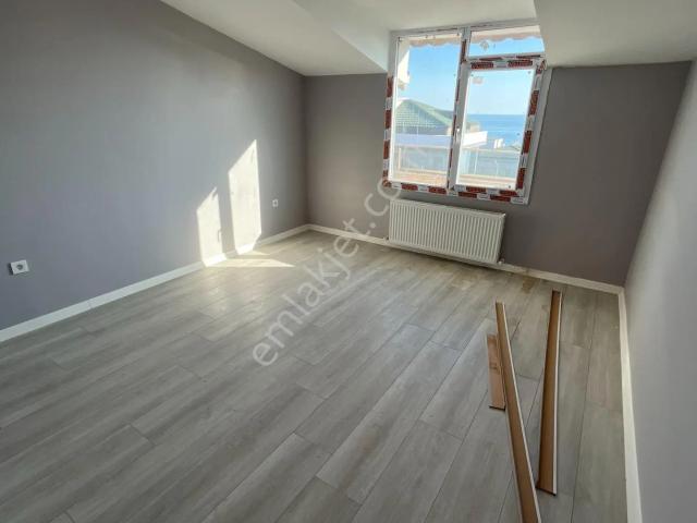 Büyükçekmece Güzelce Yeni Mah Sıfır Lüks Deniz Manzaralı 2+1 Kiralık Daire