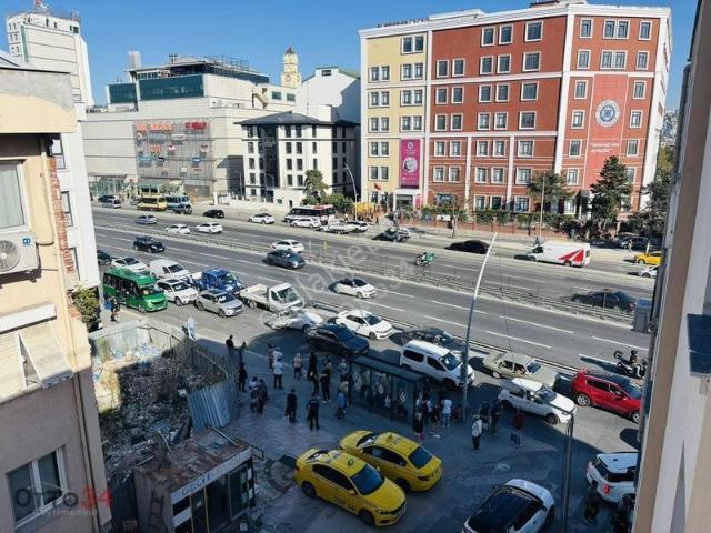 Büyükçekmece E 5 Kenarında Kiralık 1+0 Stüdyo İşyeri Ofis Ev
