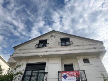 Büyükçekmece Monami Konakları 5+2 Müstakil Bahçeli Satılık Villa