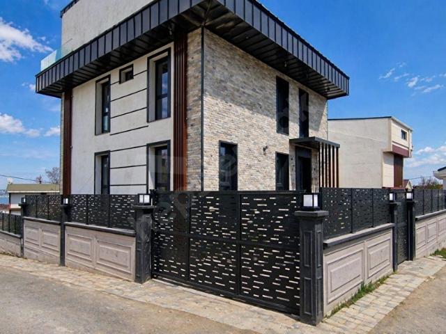 Büyükçekmece Mimaroba da Müstakil Havuzlu Kiralık Villa SIFIR