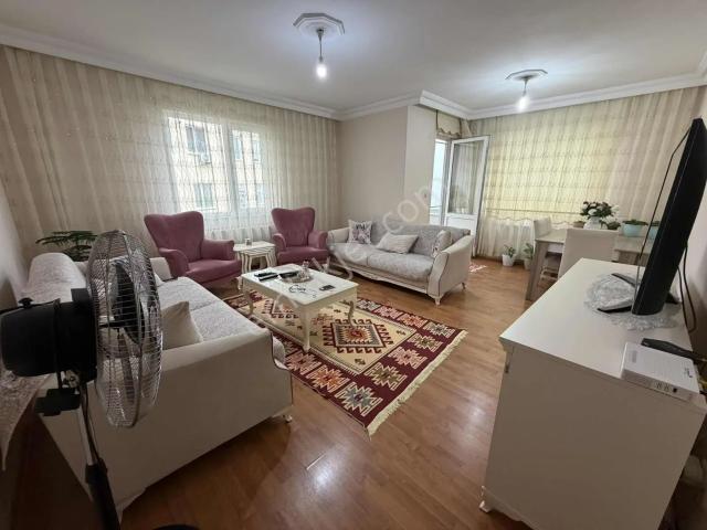 Büyükçekmece Pınartepe Mah Veznedarlar Sitesi 3+1 155m2 Satılık