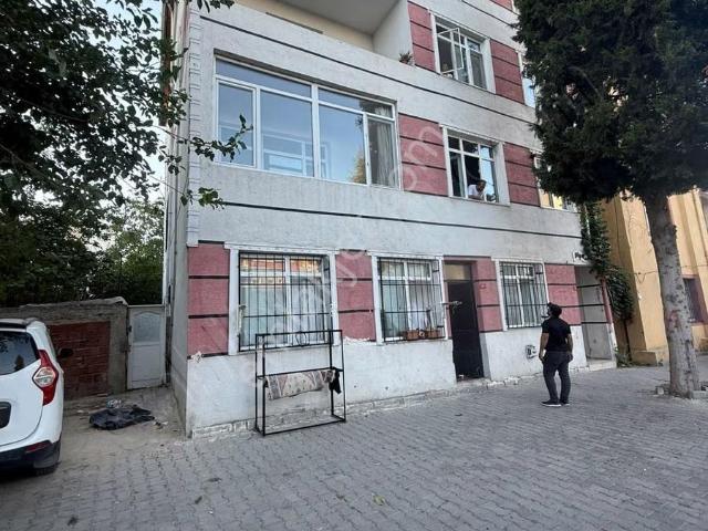 Büyükçekmece Tepecikte Kiralık 4+1 Daire