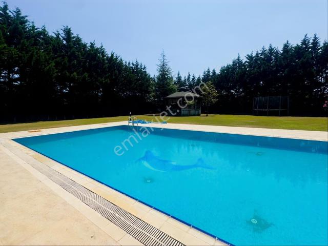 Büyükçekmece Tepekent Te Satılık Müstakil Villa