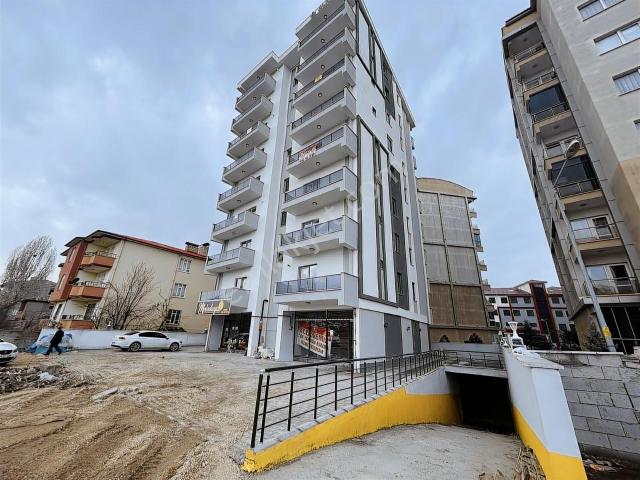 Büyükşehir Belediyesi Karşısı Satılık 1+1 Daireler