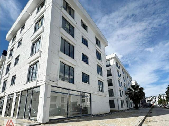 BÜYÜKÇEMECE SAHİLE 100MT. SIFIR ARAKAT 1+1 YATIRIM FIRSATI