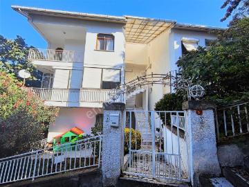 Büyükada 4+1 Muhteşem Deniz Manzaralı Dubleks Satılık Daire