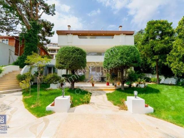 Büyükada Da Satılık Yalı