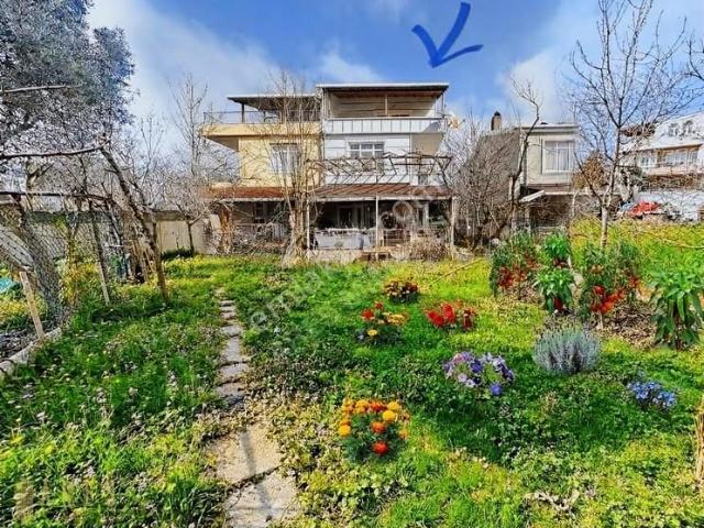 Büyükcekmece Mimar Sinanda 5+2 Deniz 100m Villa