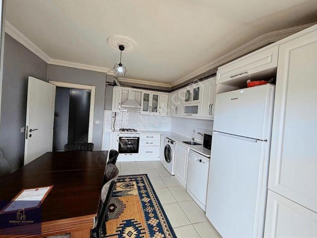 Büyükdere Mahallesi 260 M2 4+1 Çift Mutfak Çift Giriş