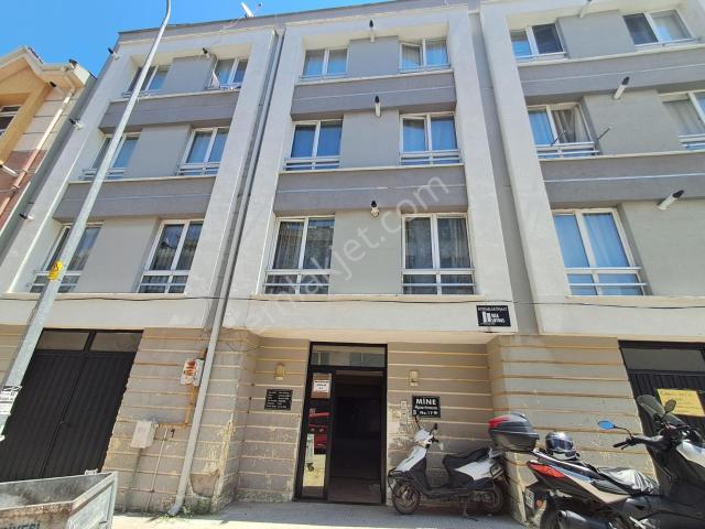 Büyükdere Mahallesinde Geniş, Teraslı Dubleks 1+1 Satılık Daire