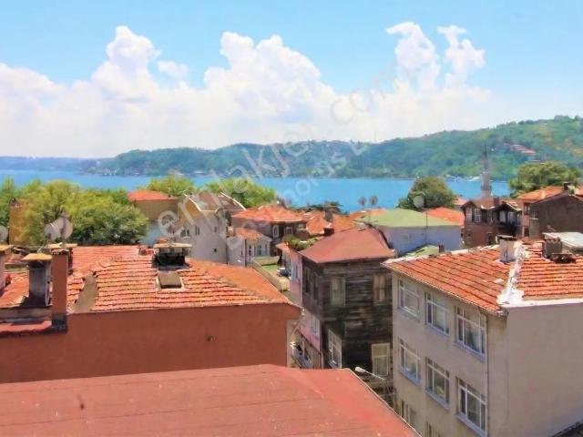 Büyükdere Sahile 50m Bahçeli Müstakil Ahşap Villa