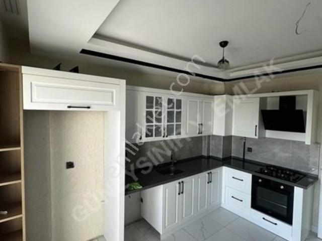 Büyükkumköprü Cad. Cephe Arakat Site İçi Geniş 2+1