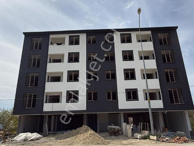 Büyükyoncalı 2+1 Amerikan Mutfaklı Satılık Lüx Daire