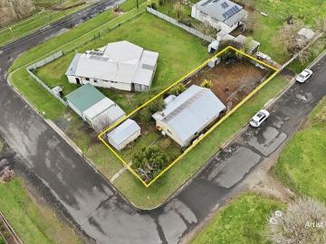 Buyers, investors, or renovators looking to add value