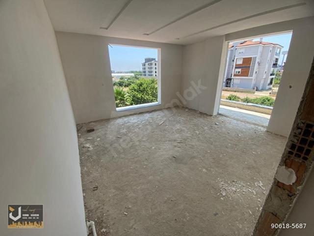 BY ÜNAL'DAN DÖŞEMEALTI YENİKÖY'DE LÜKS SATILIK DAİRE'LER