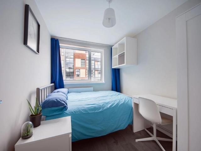 Byng Street 4 bed flat share to rent £1,100 pcm £254 pw