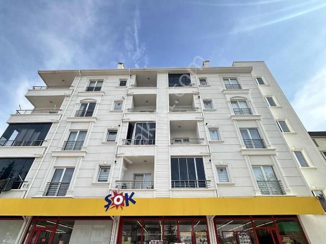 Byc Gayrimenkul'den 2000 Evler Mah.eşyasız 2+1 Kiralık Daire