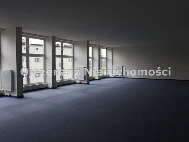 Na wynajem przestronne biuro 154 m² z możliwością powiększenia