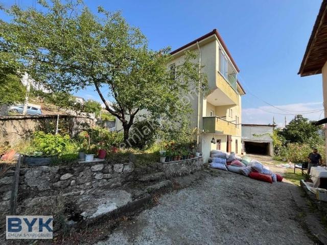 Byk' Dan! Müstakil Yaşam! Aile Apartmanı! 4+1 Kiralık Daire!