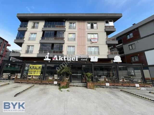 Byk' Dan! Cadde Üzeri! Geniş M2! Eşyalı! Kiralık 2+1 Daire!