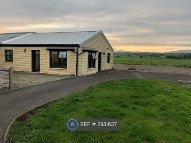 Byre Cottage, Stirling FK8, 2 bed bungalow to rent, £1,200 pcm | PrimeLocation