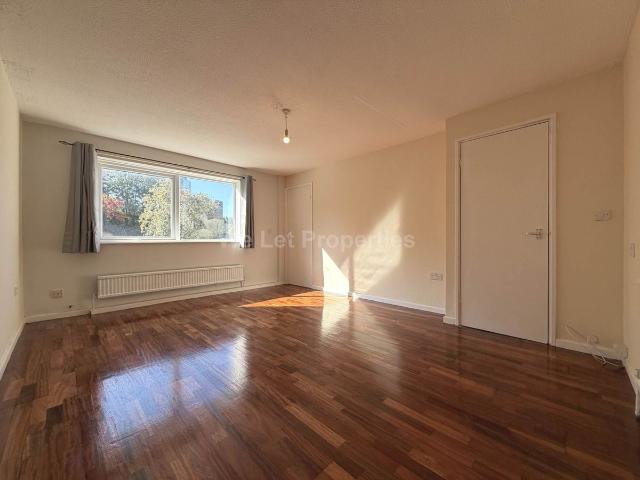 Byrom Street, Salford M5, 4 bed property to rent, £1,500 pcm | PrimeLocation