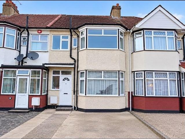 Byron Avenue, London, NW9 5 bed terraced house to rent £3,200 pcm £738 pw