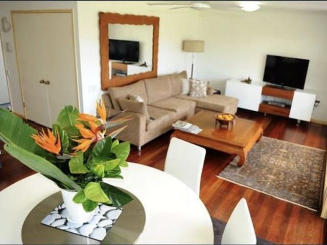 Byron Bay FF 2BR Townhouse wrap around verandah overlooking 2acres greenery