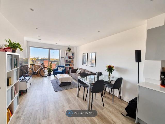 Byron Court, Harrow On The Hill HA1, 2 bed flat to rent, £1,950 pcm | PrimeLocation