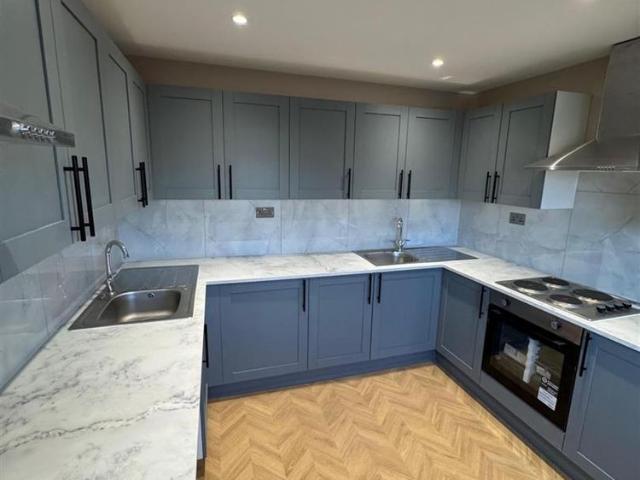 Byron Close, Walton On Thames KT12, London