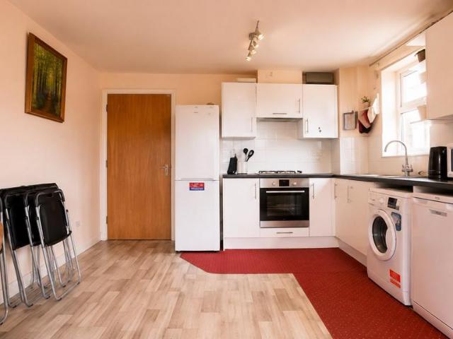 Byron Mews, Newcastle Upon Tyne NE2 4 bed flat to rent £1,993 pcm £460 pw