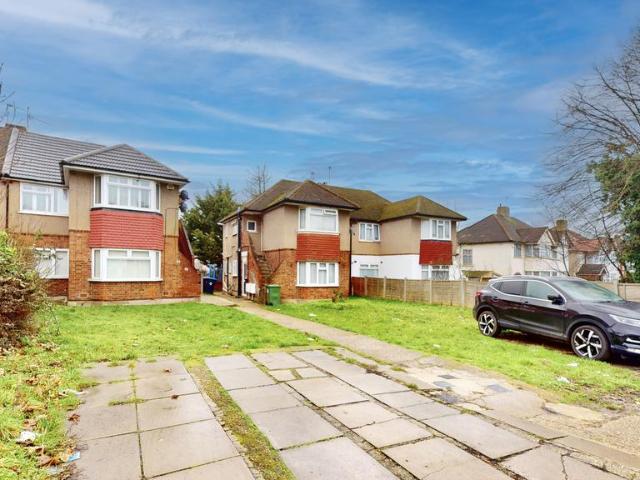Byron Road, North Wembley HA0 2 bed maisonette to rent £1,700 pcm £392 pw