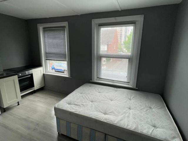Byron Road, Harrow, London HA3, 1 bed flat to rent, £1,195 pcm | PrimeLocation
