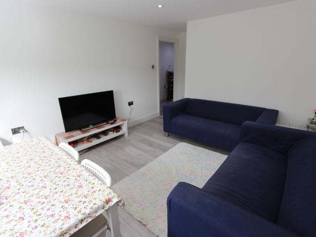 Byron Road, Wembley HA0, 2 bed flat to rent, £2,150 pcm | PrimeLocation