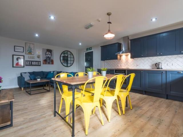 Byron Street, Newcastle NE2, 5 bed flat to rent, £672 pppm | PrimeLocation