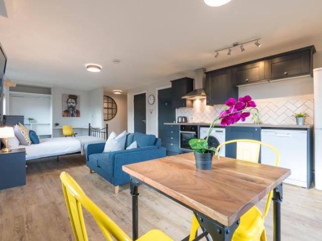 Byron Street, Newcastle NE2, 1 bed flat to rent, £1,170 pppm | PrimeLocation