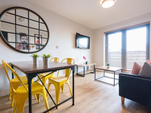 Byron Street, Newcastle NE2, 3 bed flat to rent, £671 pppm | PrimeLocation