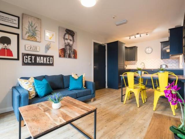 Byron Street, Newcastle NE2, 3 bed flat to rent, £780 pppm | PrimeLocation