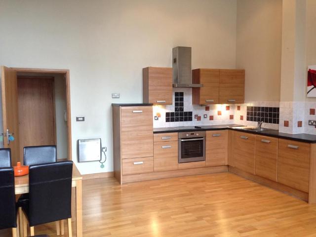 Byron Studios, Byron Street, Bradford. 2 bed apartment to rent £675 pcm £156 pw