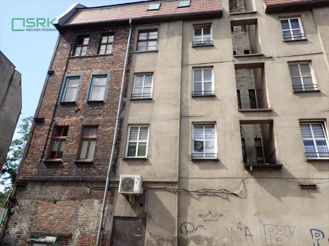 Zabytkowe 2 pokojowe mieszkanie z piwnicą w Bytomiu