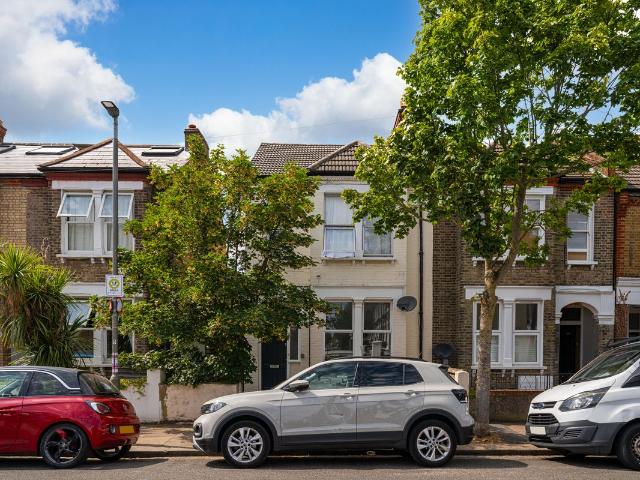 Byton Road, London SW17, 2 bed flat to rent, £2,195 pcm | PrimeLocation