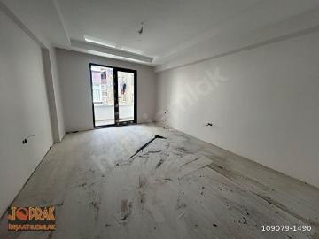 byTOPRAK'TAN Yeşiltepe'de Pazar Pazarının dibinde 3+1 Orta Katta Sıfır Binada Balkonlu Satılık Daire
