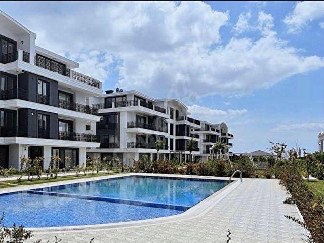 ByTOPRAK'TAN YEDİTEPE 7+ PLUS SİTESİNDE 1. KAT 3+1 190m2 SATILIK DAİRE